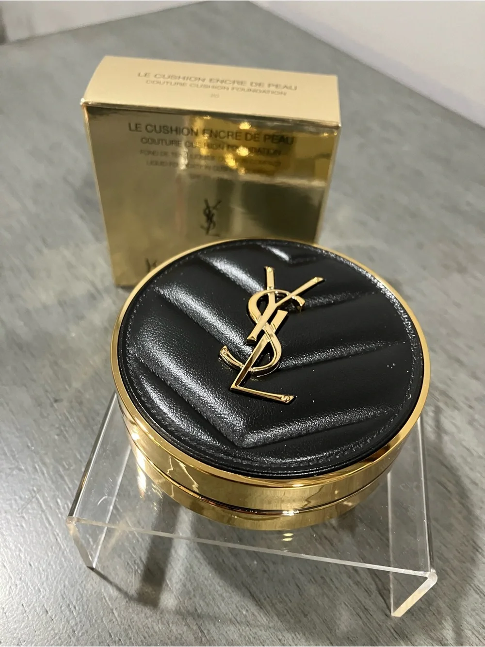 Yves Saint Laurent Le Cushion Encre de Peau Couture Cushion Foundation 20
